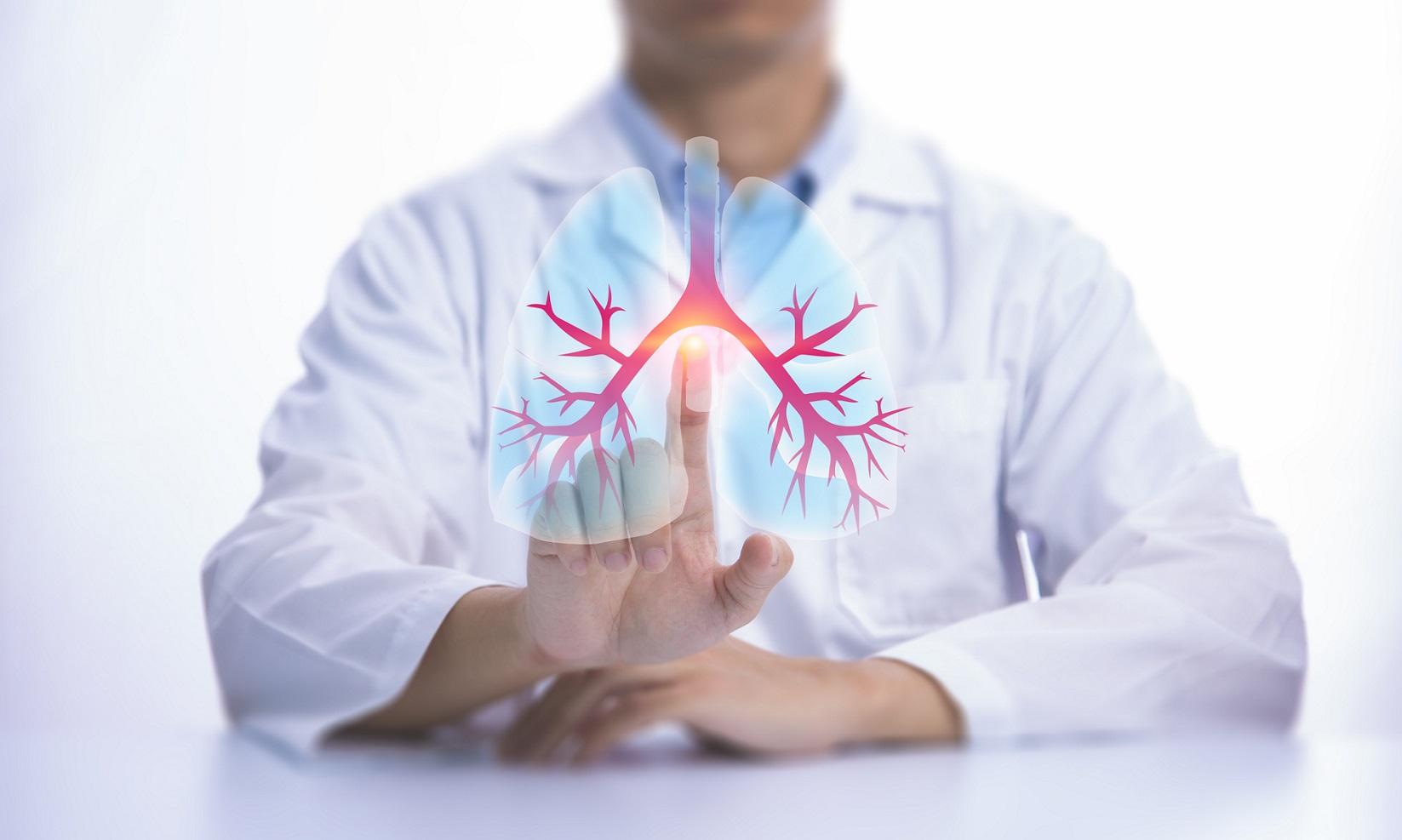 Illustration of human lung with a doctor 