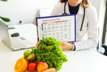 doctor showing weekly dietary plan